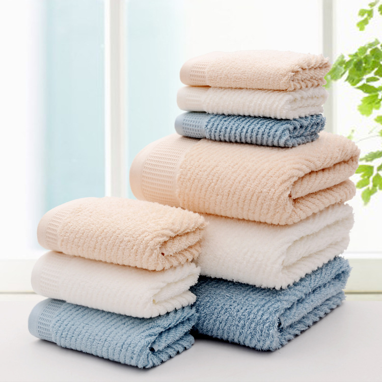 Washcloths in Hotel Amenities: Elevating Guest Experience  Kude Towel